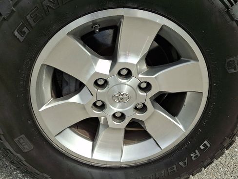 Used 2010 Toyota 4Runner SR5 image 8