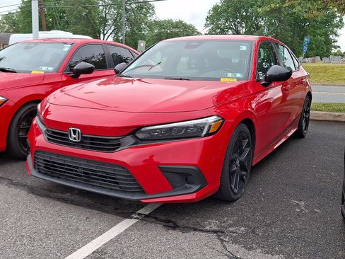 Used 2024 Honda Civic Sport image 3
