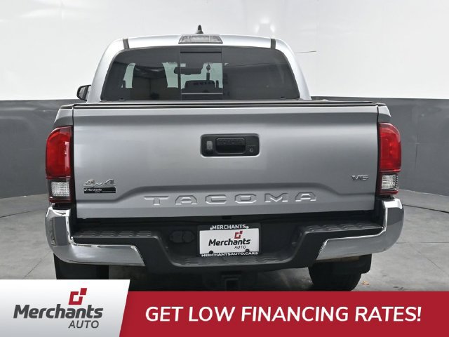 Used 2022 Toyota Tacoma SR5 AWD/4WD image 5
