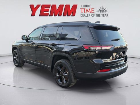 Used 2024 Jeep Grand Cherokee L Limited w/ Black Appearance Package image 10