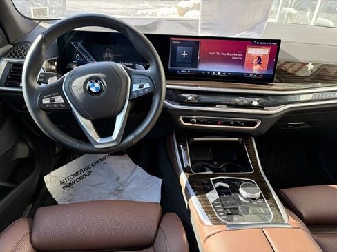 Used 2025 BMW X5 xDrive40i w/ Parking Assistance Package image 10