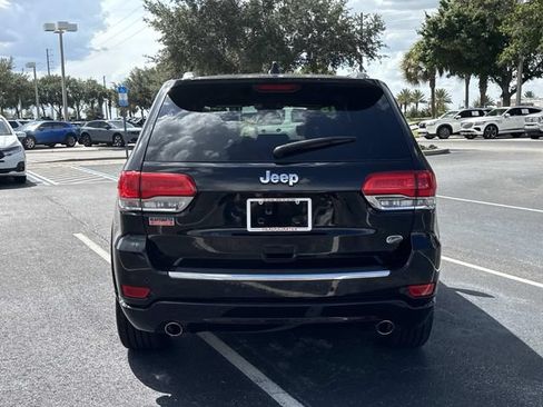 Used 2019 Honda CR-V Touring image 5