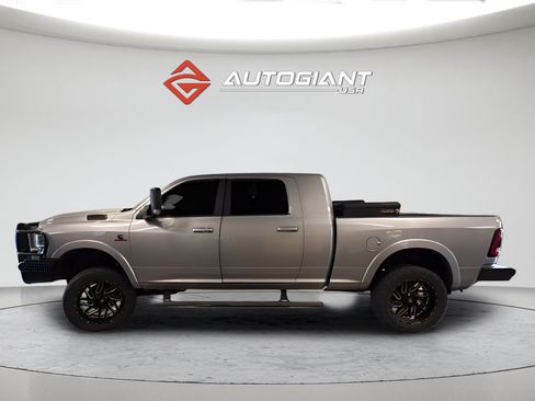 Used 2021 RAM 3500 Laramie AWD/4WD image 3