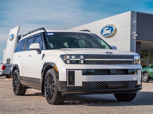 Used 2025 Hyundai Santa Fe Calligraphy w/ Tow & Go Package image 1