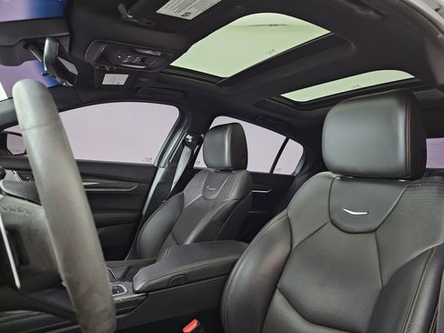 Used 2021 Cadillac CT5 V w/ Premium Package image 8