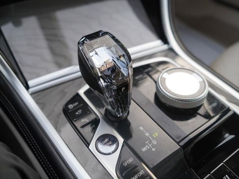 Used 2022 BMW 840i xDrive Convertible w/ Comfort Seating Package image 46