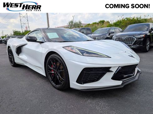 Used 2024 Chevrolet Corvette Stingray Preferred Cpe w/ Z51 Performance Package RWD image 1