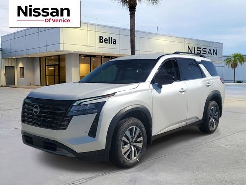 New 2026 Nissan Pathfinder SL FWD image 1