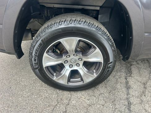 Used 2021 RAM 1500 Laramie image 12