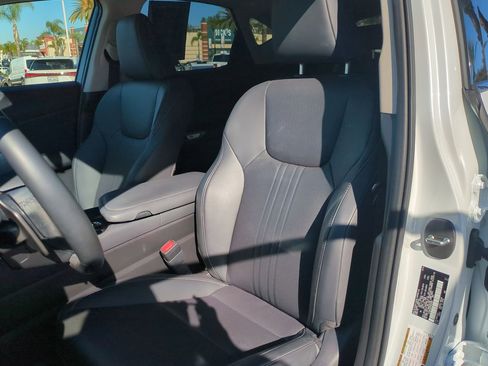 Certified 2025 Lexus NX 250 FWD w/ Premium Package image 11