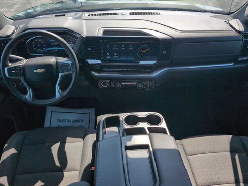 Used 2023 Chevrolet Silverado 1500 LT AWD/4WD image 19