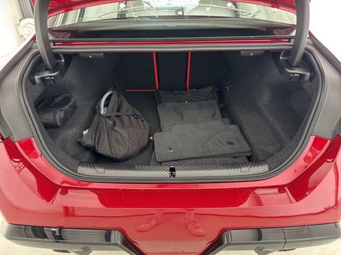 Used 2025 BMW M5 w/ Carbon Package image 47