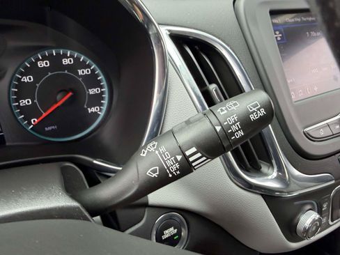 Used 2023 Chevrolet Equinox LS w/ Driver Confidence II Package FWD image 28
