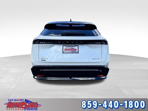 Used 2024 Nissan Ariya FWD image 12
