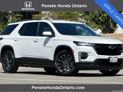 Used 2022 Chevrolet Traverse RS FWD image 1