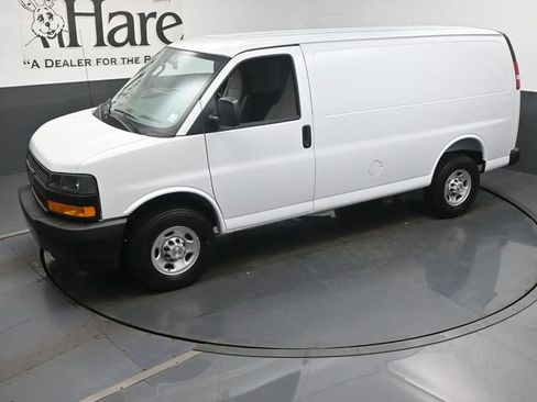 New 2026 Chevrolet Express 2500 w/ Driver Convenience Package RWD image 22