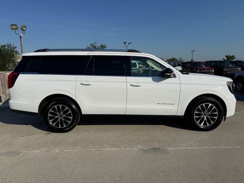 Used 2025 Ford Expedition Max Platinum AWD/4WD image 7