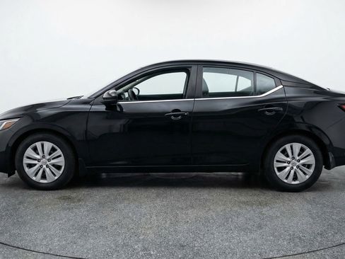 Used 2025 Nissan Sentra S FWD image 5