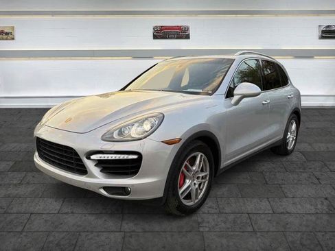 Used 2012 Porsche Cayenne Turbo AWD/4WD image 3