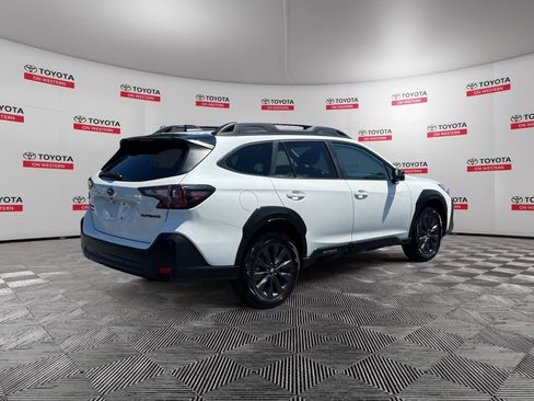 Used 2025 Subaru Outback Onyx Edition AWD/4WD image 5