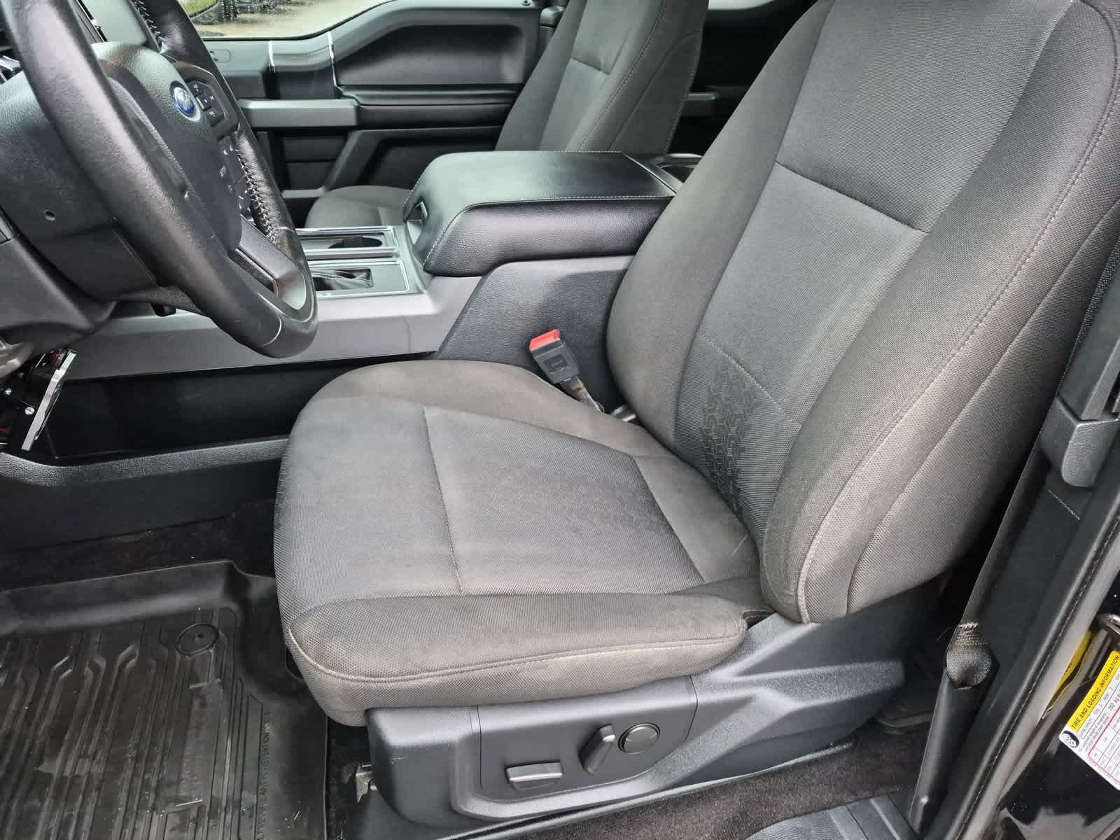 Used 2019 Ford F150 XLT w/ Equipment Group 302A Luxury AWD/4WD image 16
