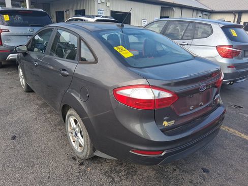 Used 2018 Ford Fiesta SE w/ Cold Weather Package FWD image 4