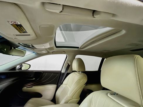 Used 2018 Lexus LS 500 AWD w/ Interior Upgrade Package image 21