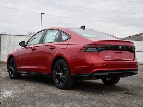 New 2025 Honda Accord SE image 5