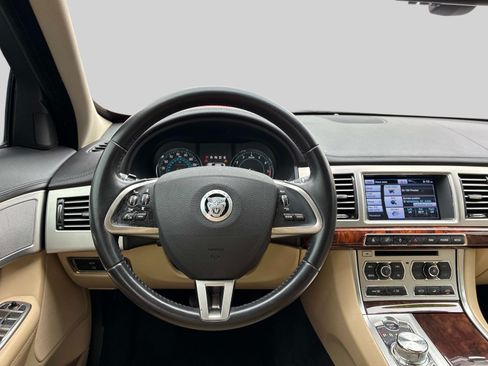 Used 2012 Jaguar XF RWD image 18