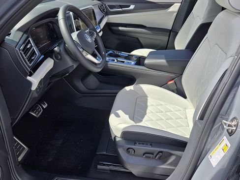 New 2026 Volkswagen Atlas Cross Sport SEL Premium R-Line AWD/4WD image 6