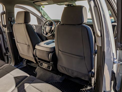 Used 2025 Chevrolet Silverado 2500 Custom w/ Custom Value Package image 32