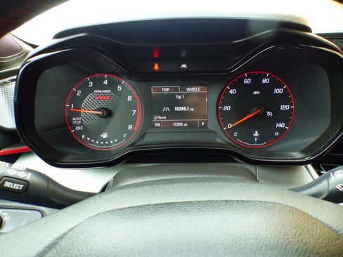 Used 2025 Chevrolet Trax RS w/ Driver Confidence Package image 27