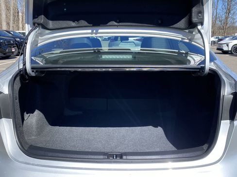 Used 2025 Toyota Corolla LE image 13