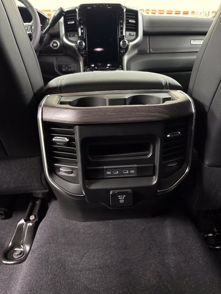 New 2027 RAM 2500 Laramie AWD/4WD image 20
