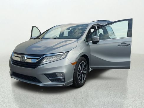 Used 2018 Honda Odyssey Elite image 11