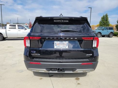 New 2026 Ford Explorer Active w/ Active Comfort Package image 9