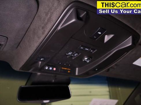 Used 2017 Cadillac Escalade Platinum image 17