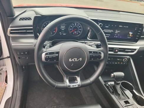 Used 2024 Kia K5 GT FWD image 33