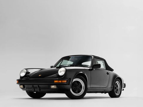 Used 1987 Porsche 911 Carrera RWD image 11