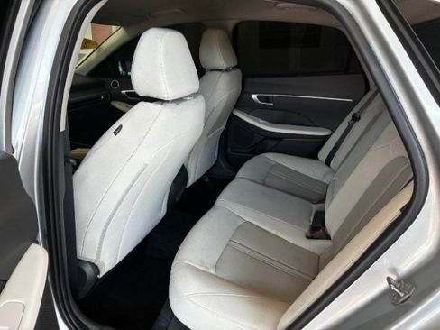 Used 2024 Hyundai Sonata SEL FWD image 27