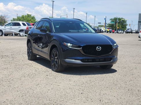 Used 2025 MAZDA CX-30 2.5 Turbo w/ Premium Plus Pkg image 3