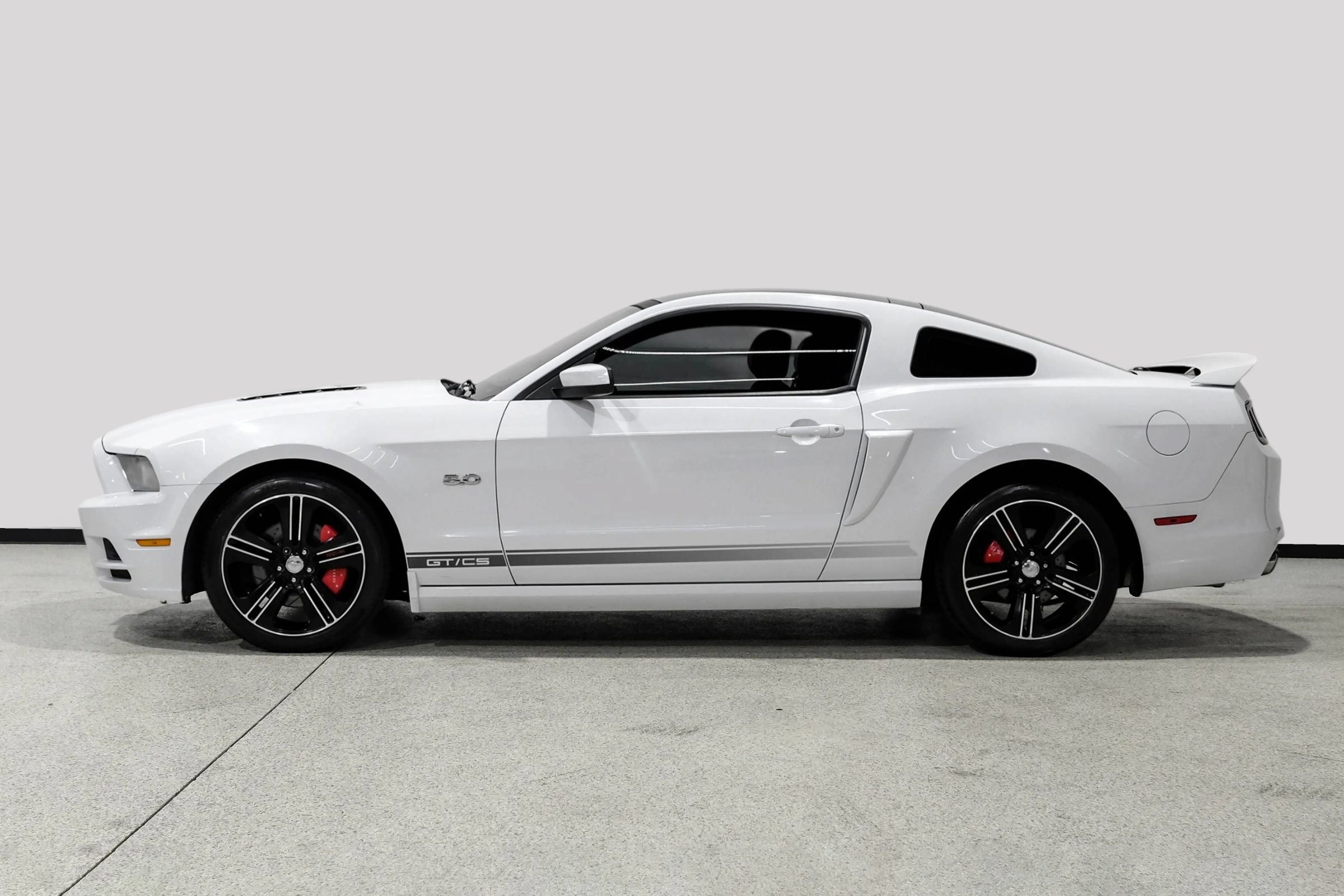Used 2014 Ford Mustang GT Premium w/ Electronics Package RWD image 11