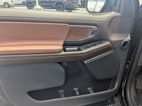Used 2026 Ford Expedition Max King Ranch AWD/4WD image 16