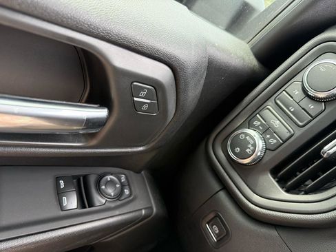 Used 2024 GMC Sierra 3500 Pro AWD/4WD image 12
