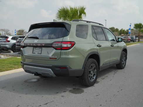 New 2026 Honda Pilot TrailSport image 5