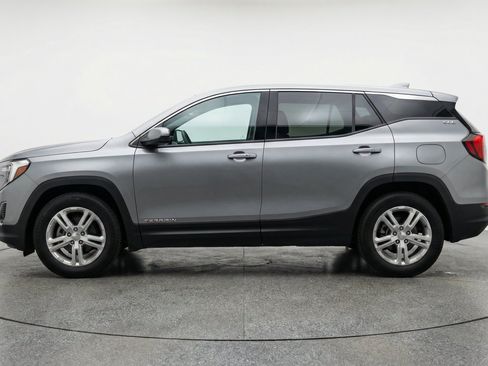 Used 2024 GMC Terrain SLE FWD image 5
