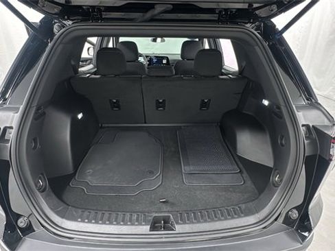 Used 2025 Chevrolet Equinox LT image 15