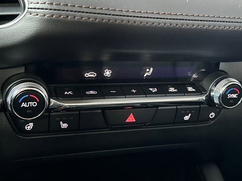 New 2026 MAZDA MAZDA3 2.5 Turbo Sedan w/Premium Plus image 23