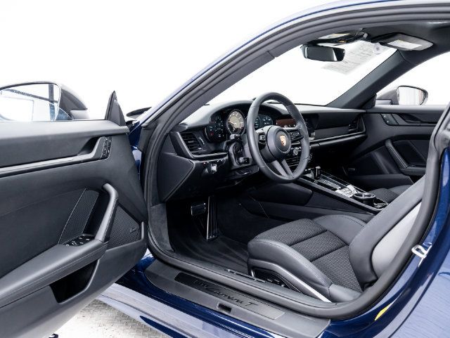 Certified 2024 Porsche 911 Carrera T RWD image 7