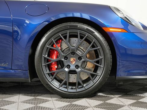 Used 2026 Porsche 911 Carrera 4 GTS AWD/4WD image 19
